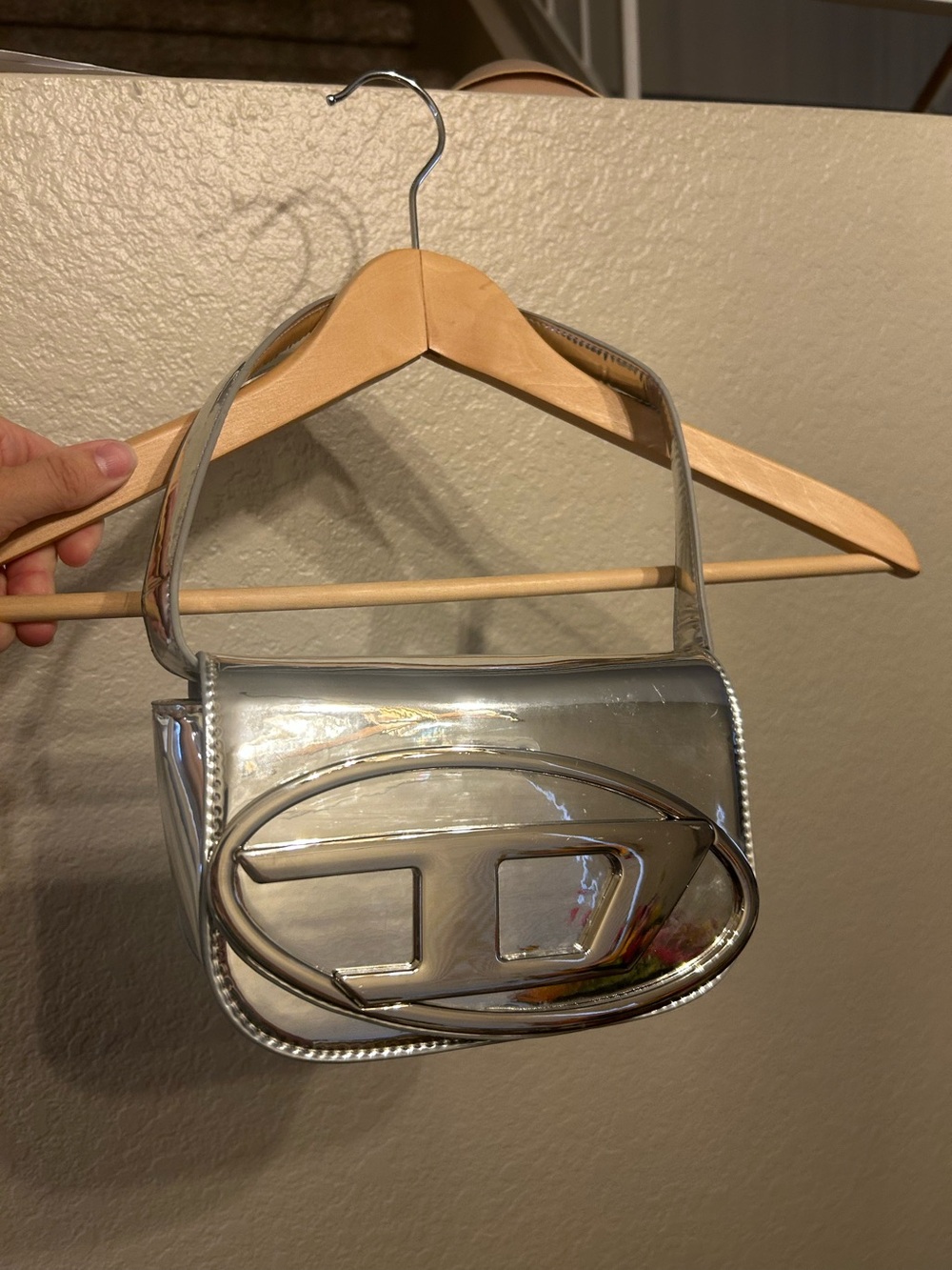 Diesel Silver Mirrored Leather Shoulder Bag - Picture 4 of 13
